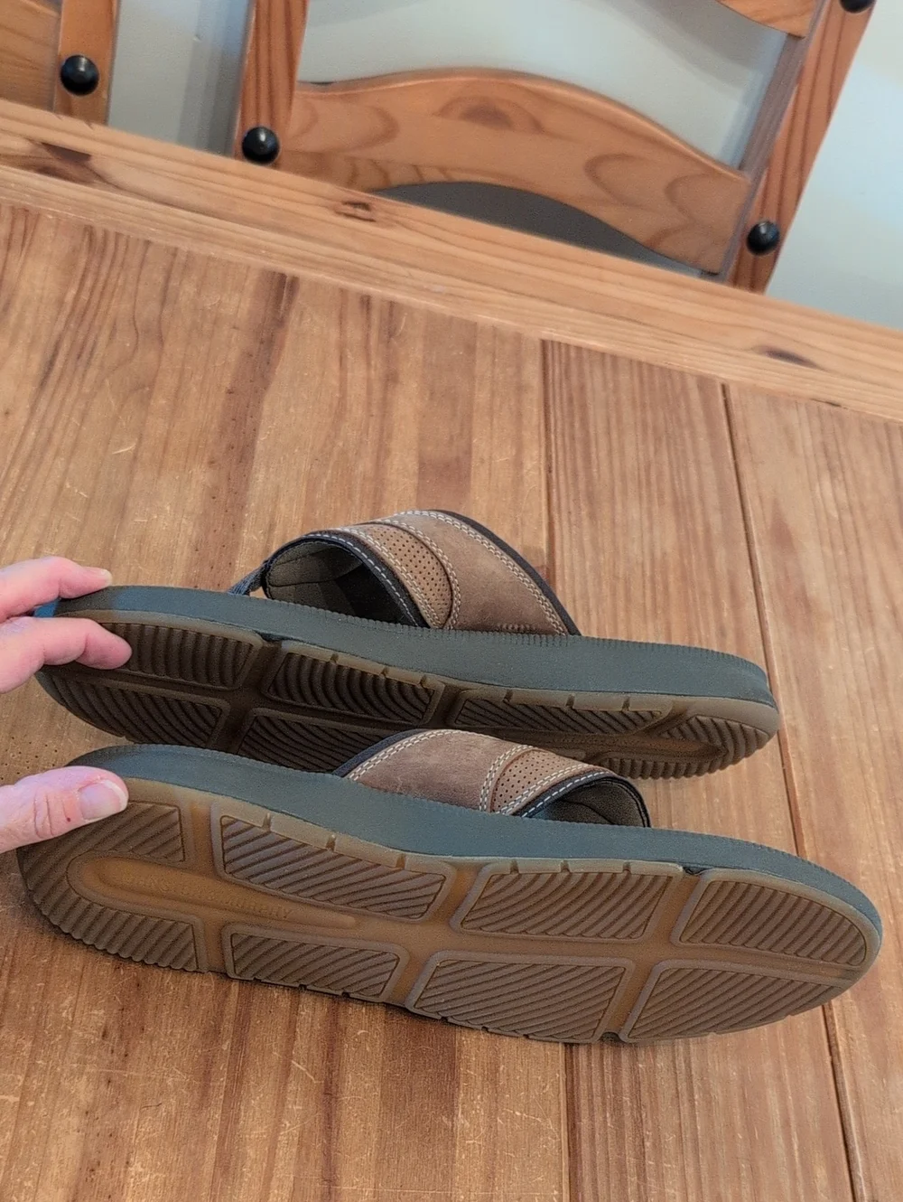 NWOT Johnson & Murphy Tan Mens Sandals, Size 13